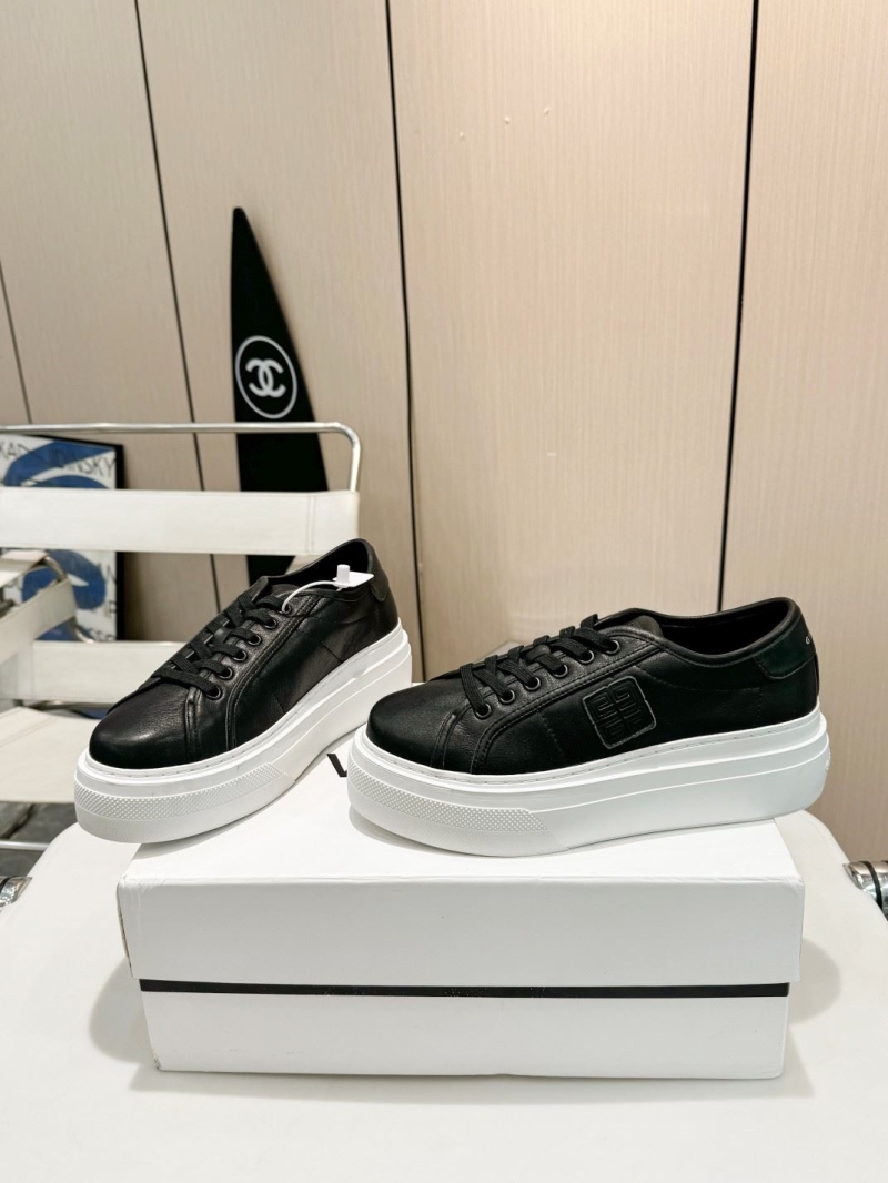 Givenchy Sneakers